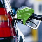 زنگنه: رئیس جمهور دستور ارائه پیشنهادات بنزین نوروزی را داد